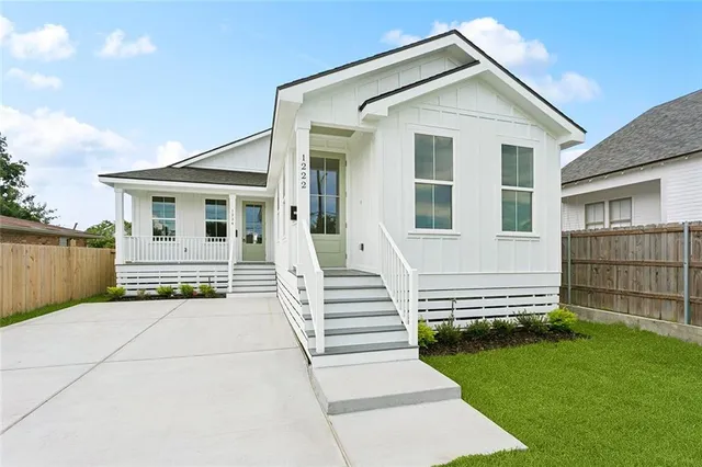 $2,500 | 1222 St Denis Street, New Orleans, LA 70122