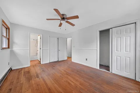 $325,000 | 12 Robert Drive, Hyde Park, NY 12538