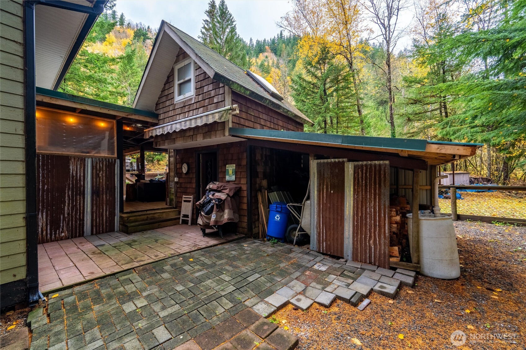 1015 Maple Lane Maple Falls, WA 98266 - Photo 37 of 39 a view of a storage room with furniture