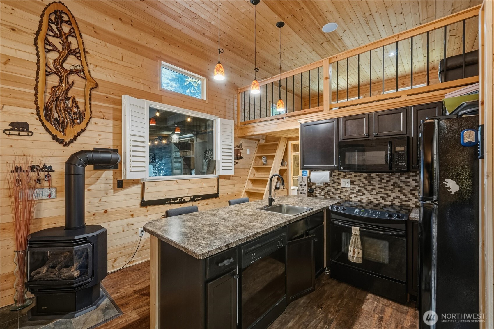 1015 Maple Lane Maple Falls, WA 98266 - Photo 5 of 39 a kitchen with a stove and a sink