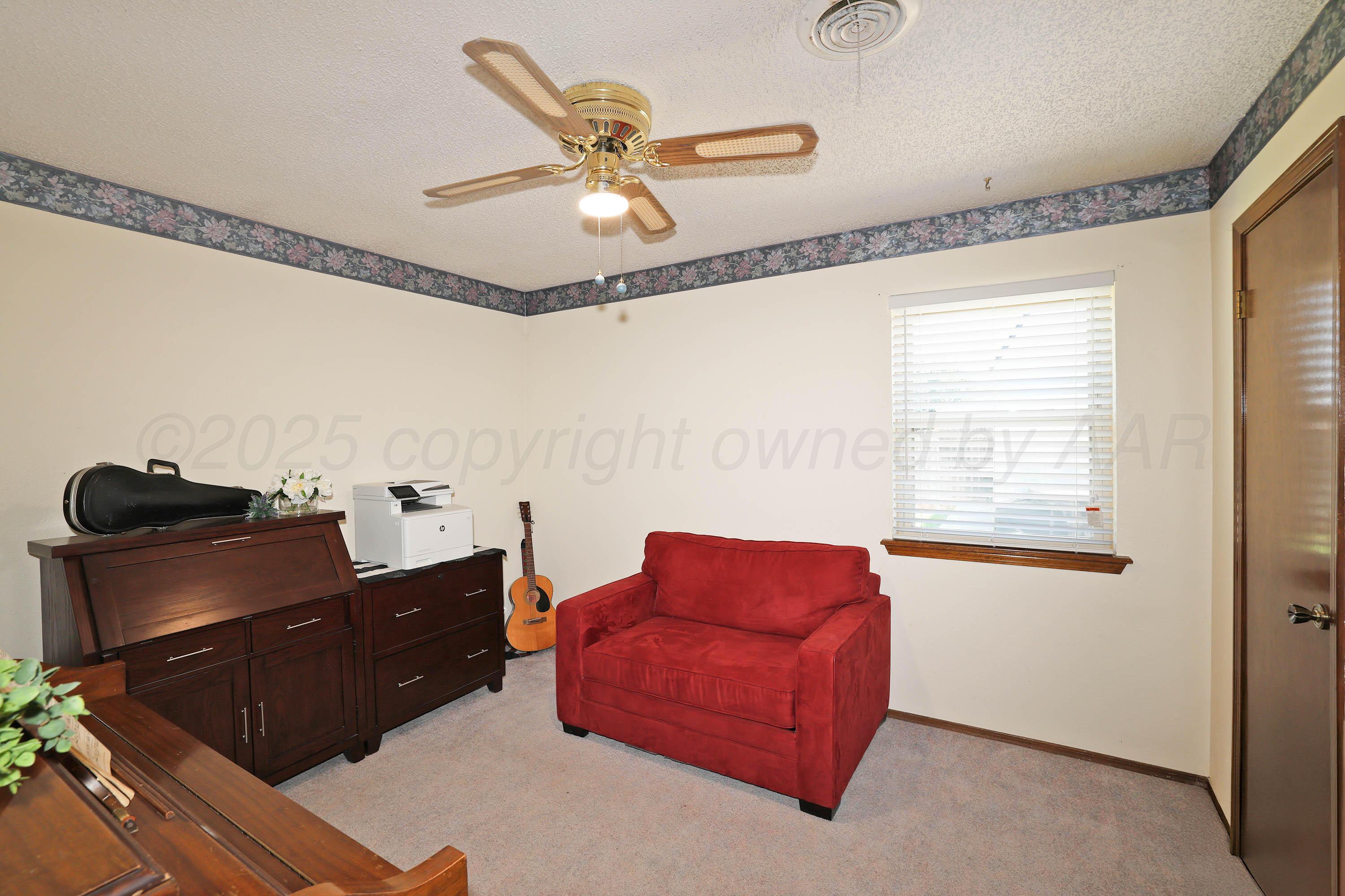 5301 Whitney Lane Amarillo, TX 79110 - Photo 15 of 28 15-2nd Bedroom