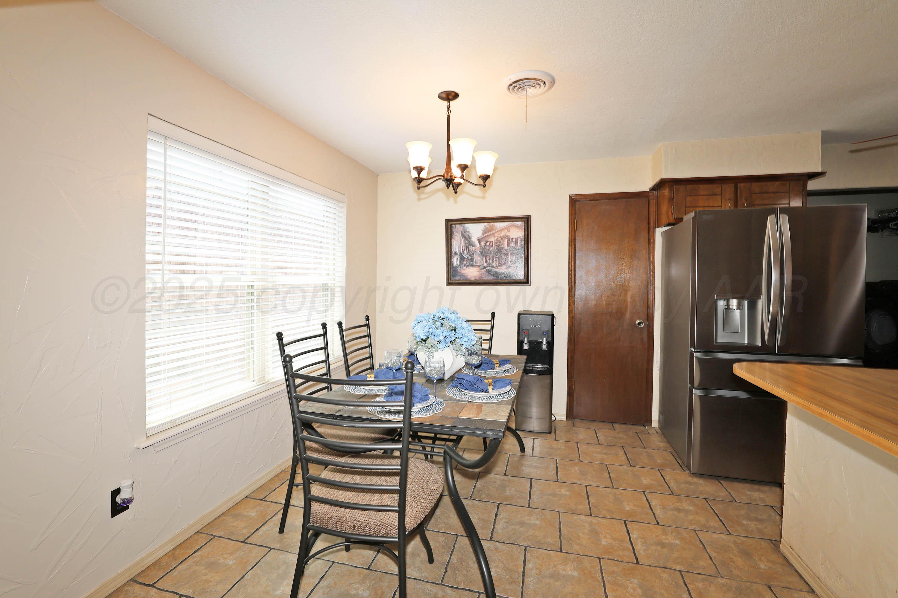 5301 Whitney Lane Amarillo, TX 79110 - Photo 5 of 28 5-Dining Area