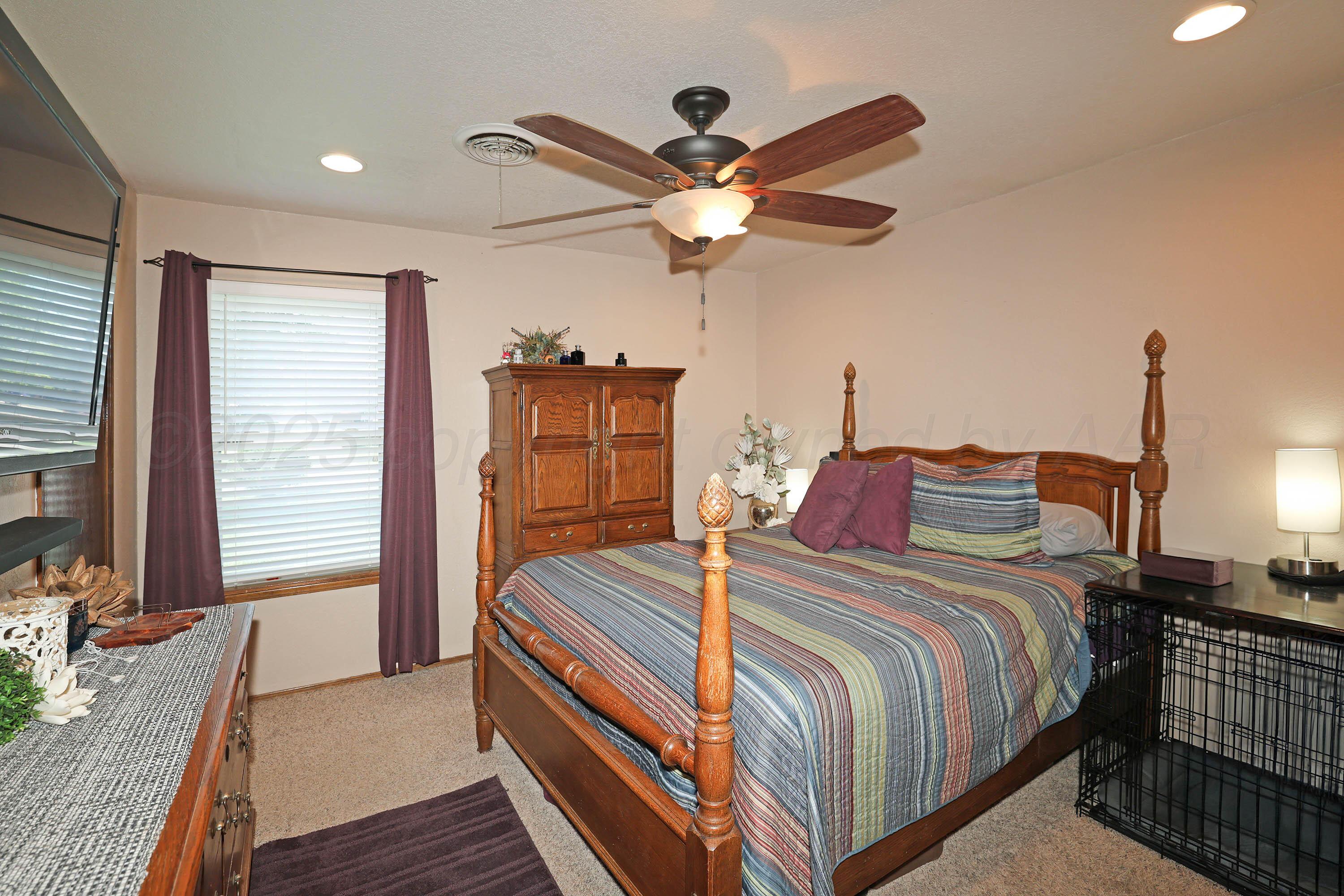 5301 Whitney Lane Amarillo, TX 79110 - Photo 10 of 28 10-Primary Bedroom