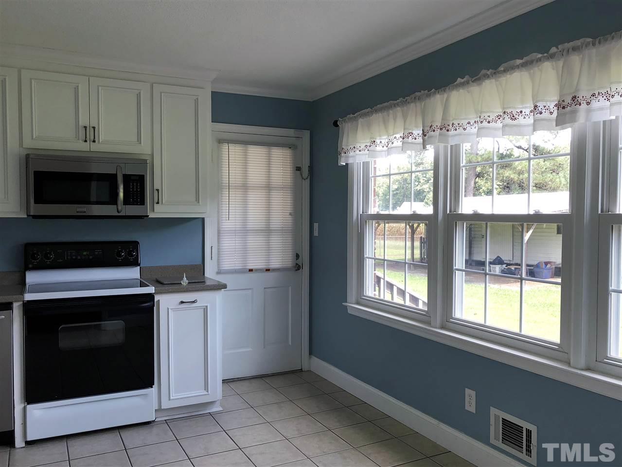 288 Nathan Dudley Road Clinton, NC 28328 - Photo 6 of 24 Gallery Image 6