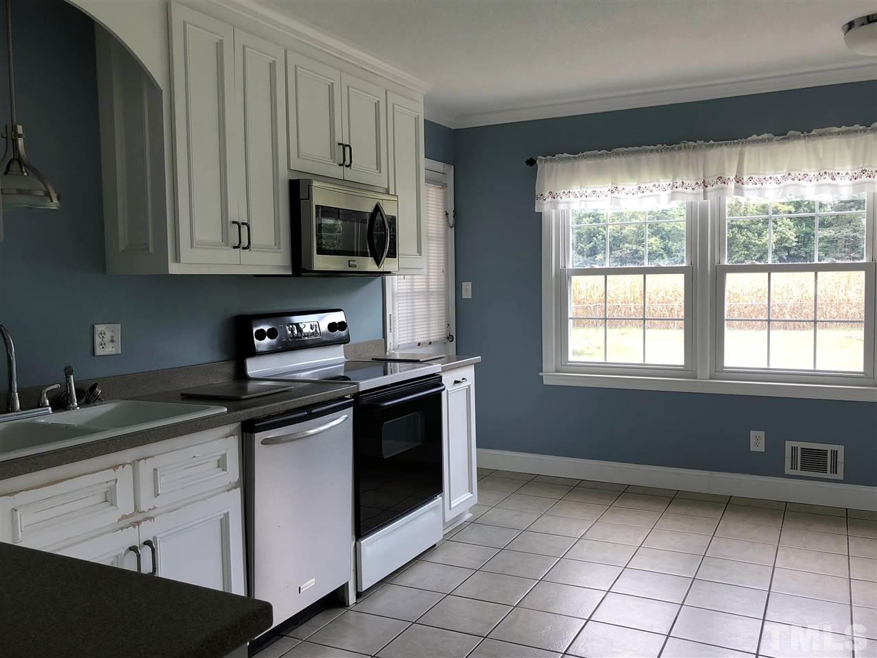 288 Nathan Dudley Road Clinton, NC 28328 - Photo 8 of 24 Gallery Image 8