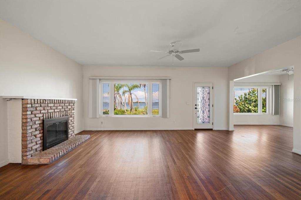 43 Edgewater Drive Dunedin, FL 34698 - Photo 16 of 35