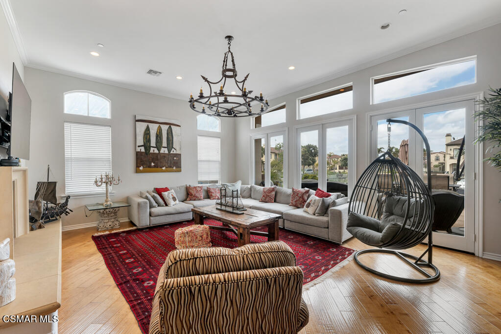 1410 Viewpoint Drive Oxnard, CA 93035 - Photo 14 of 73 1410 Viewpoint Dr- HsHProd-51