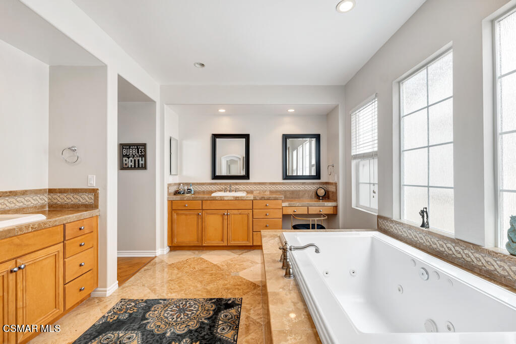 1410 Viewpoint Drive Oxnard, CA 93035 - Photo 38 of 73 1410 Viewpoint Dr- HsHProd-17