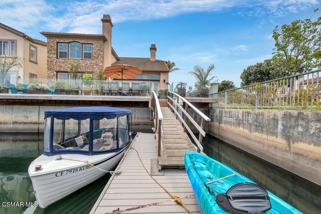 1410 Viewpoint Drive Oxnard, CA 93035 - Photo 61 of 73 a balcony with furniture and a potted plant