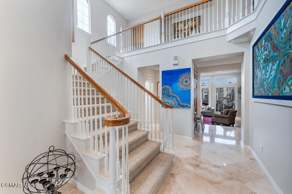 1410 Viewpoint Drive Oxnard, CA 93035 - Photo 10 of 73 a view of entryway livingroom and hall
