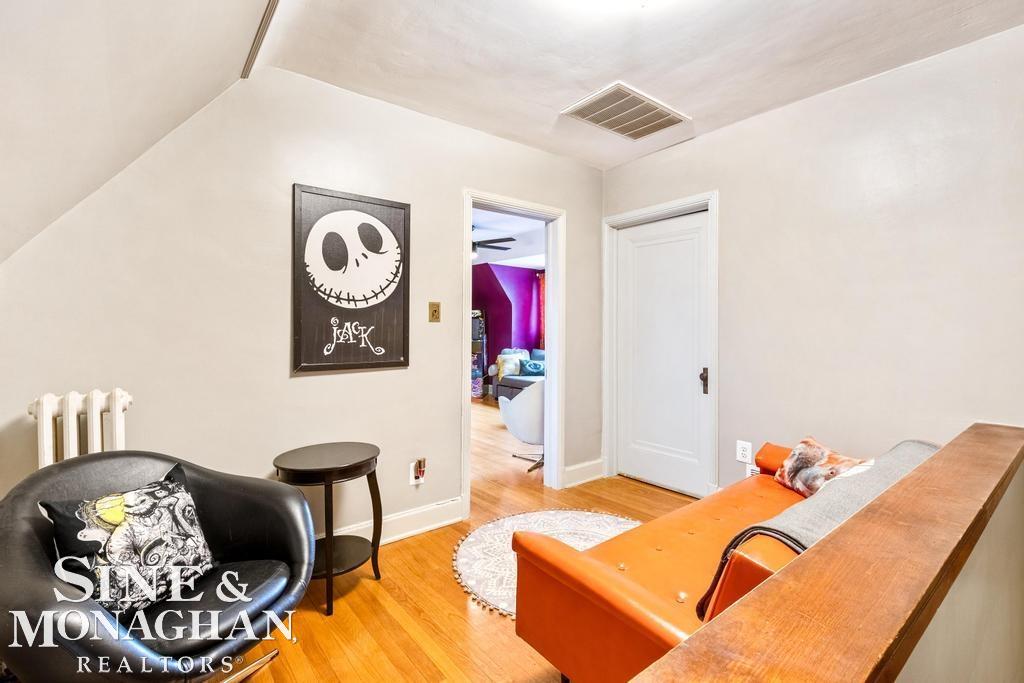 544 Cadieux Road Grosse Pointe, MI 48230 - Photo 25 of 42 50103765-24.JPG