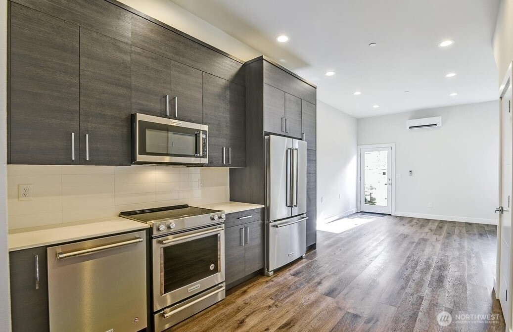 1919 24th Avenue South, Unit X Seattle, WA 98144 - Photo 5 of 23