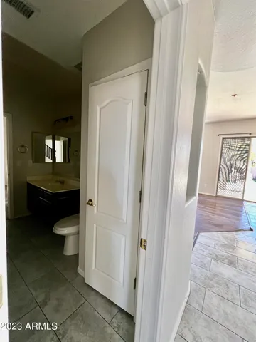 a view of entryway and hall