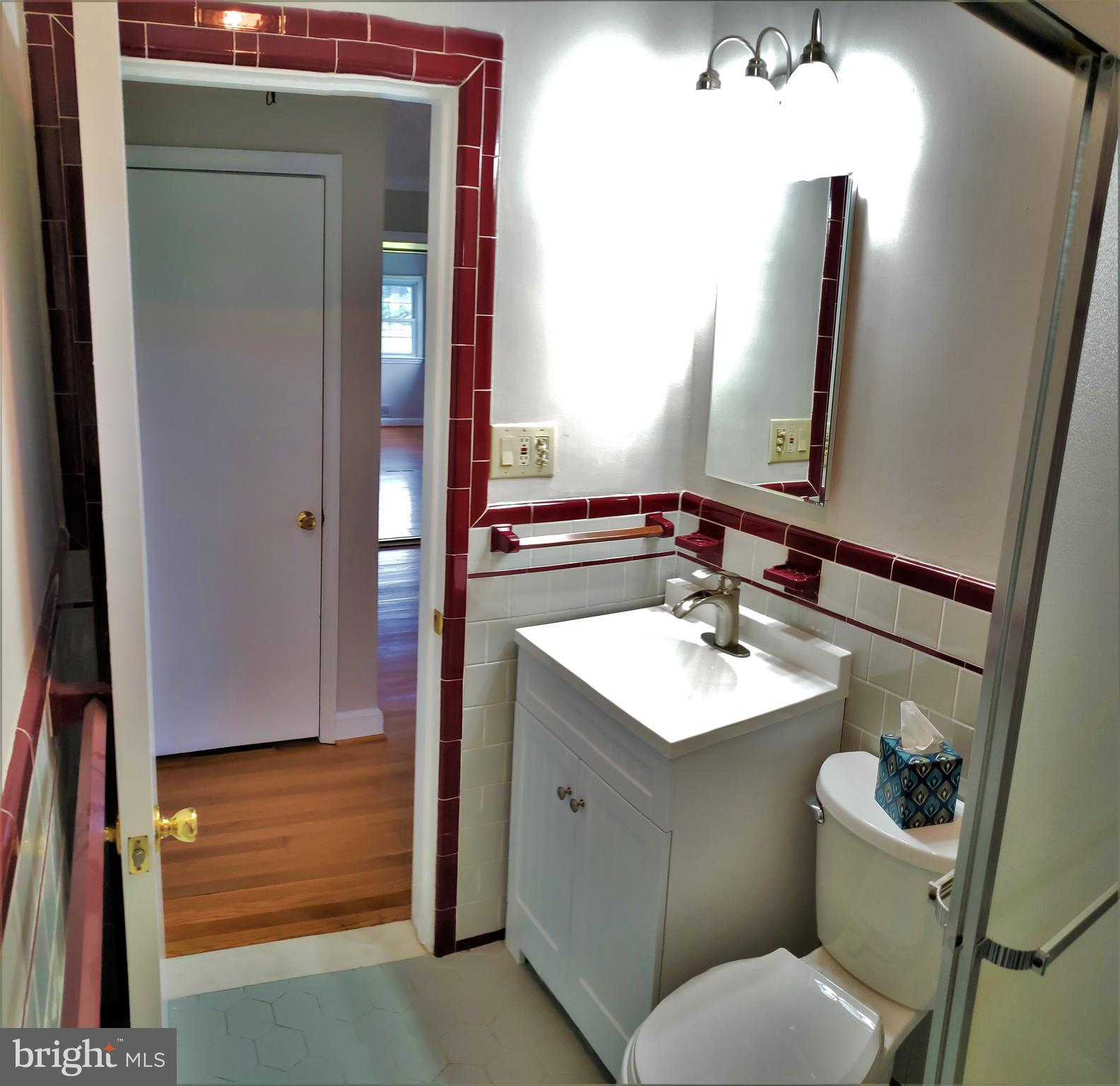 759 Long Corner Road Mount Airy, MD 21771 - Photo 15 of 37 Master Bath