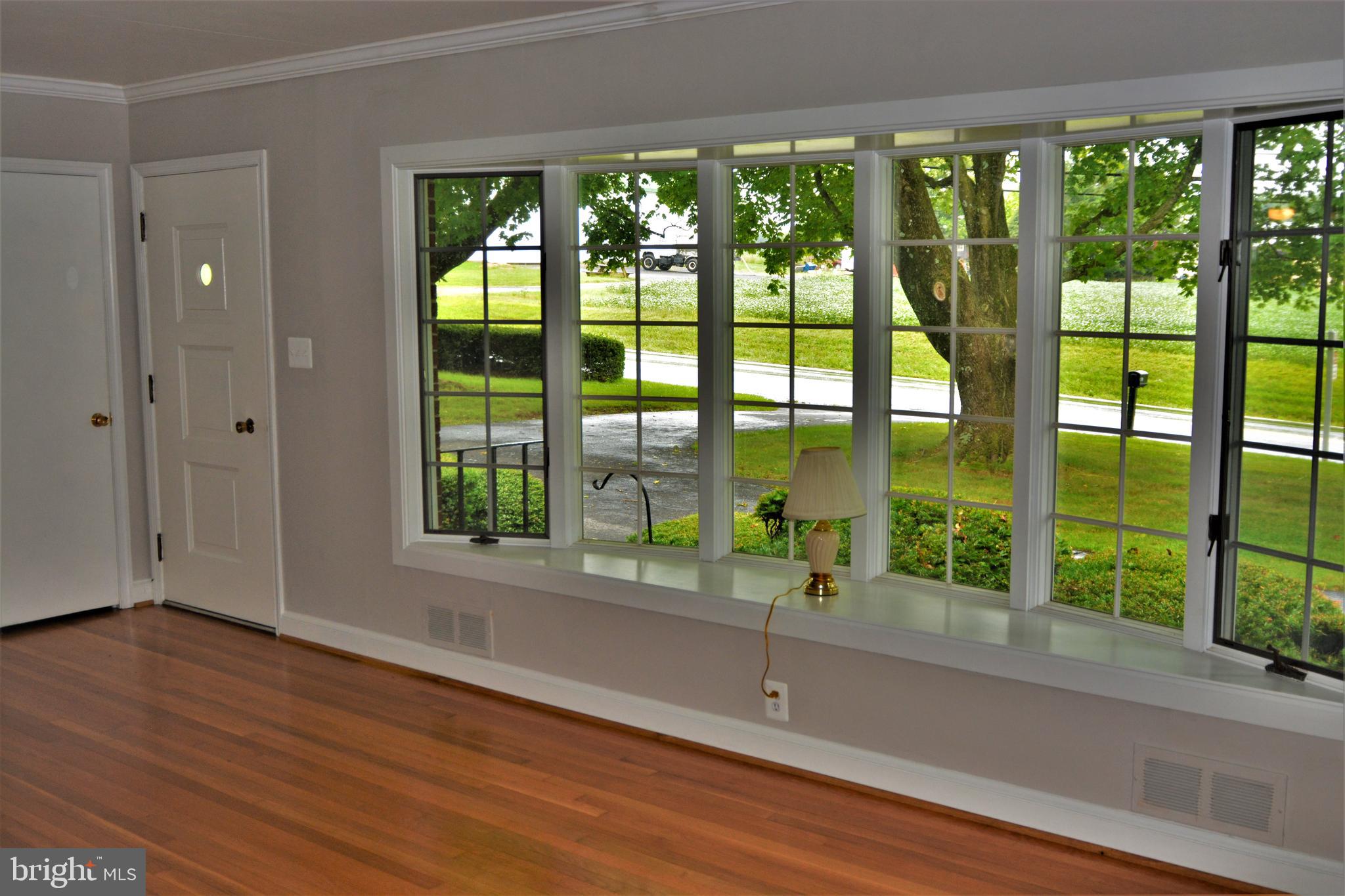 759 Long Corner Road Mount Airy, MD 21771 - Photo 3 of 37 Picture Bay in LR