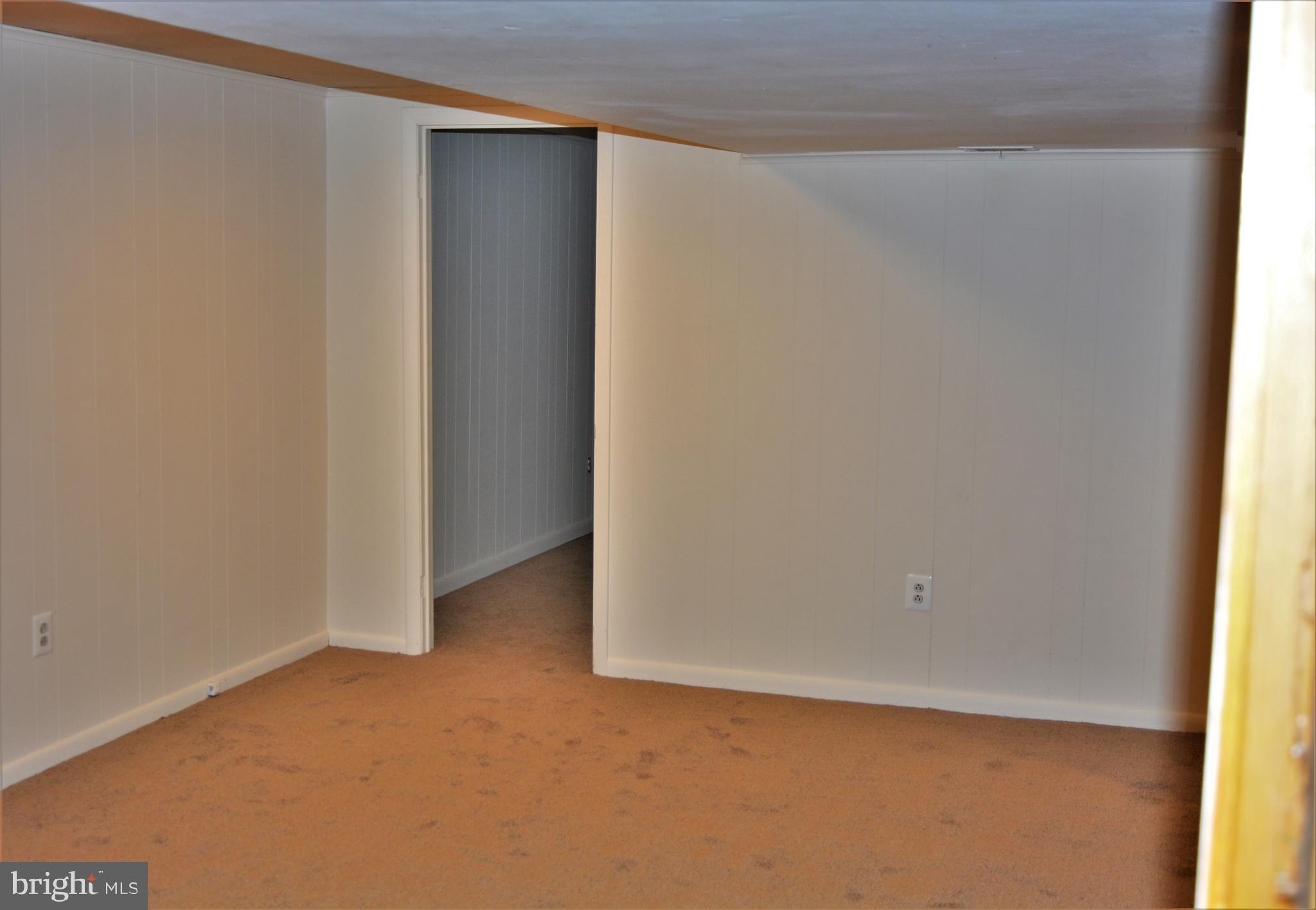 759 Long Corner Road Mount Airy, MD 21771 - Photo 23 of 37 Lower Level Office/Den