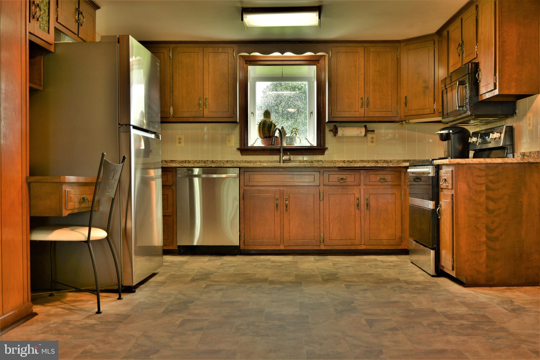 759 Long Corner Road Mount Airy, MD 21771 - Photo 6 of 37 Kitchen