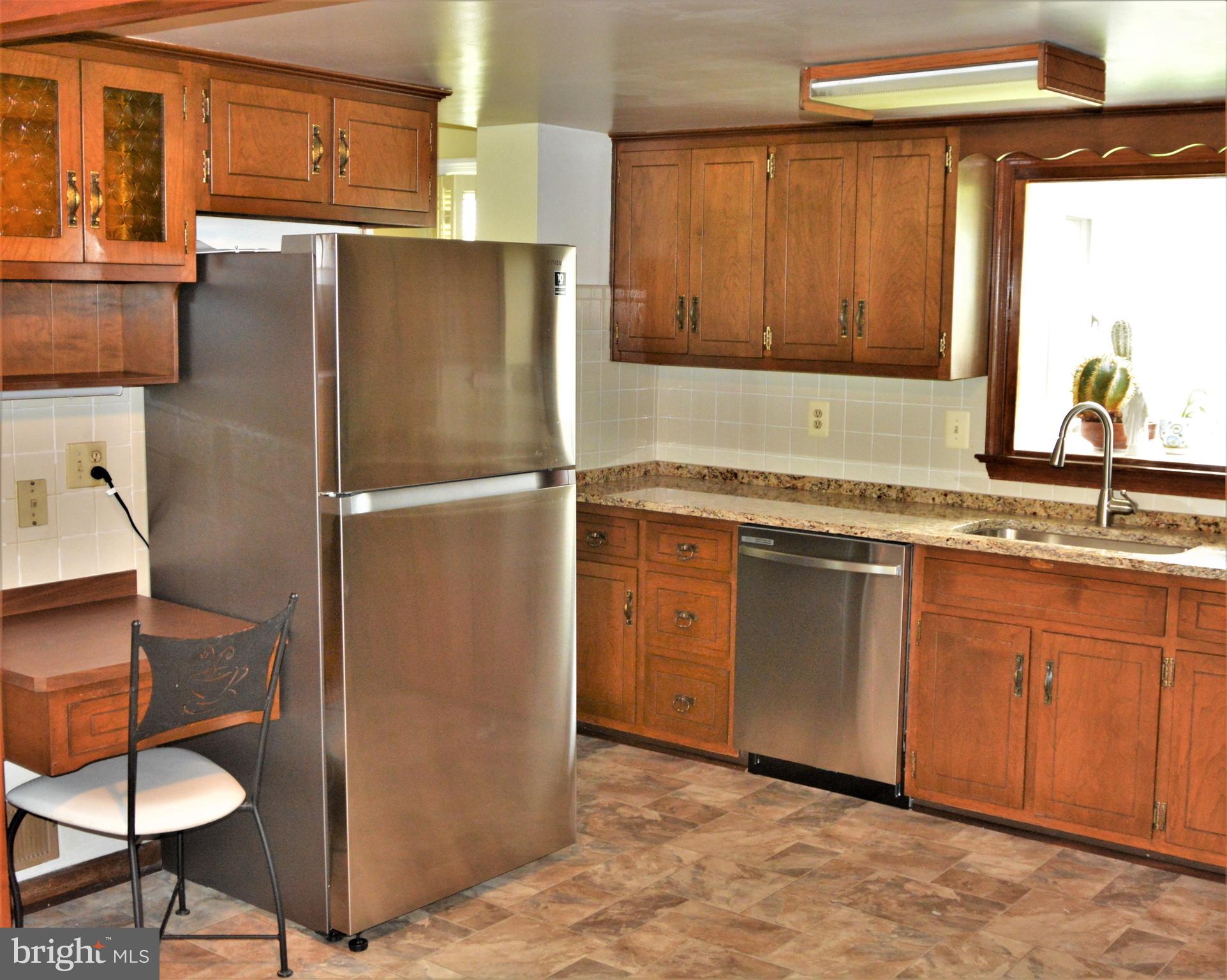 759 Long Corner Road Mount Airy, MD 21771 - Photo 7 of 37 Kitchen