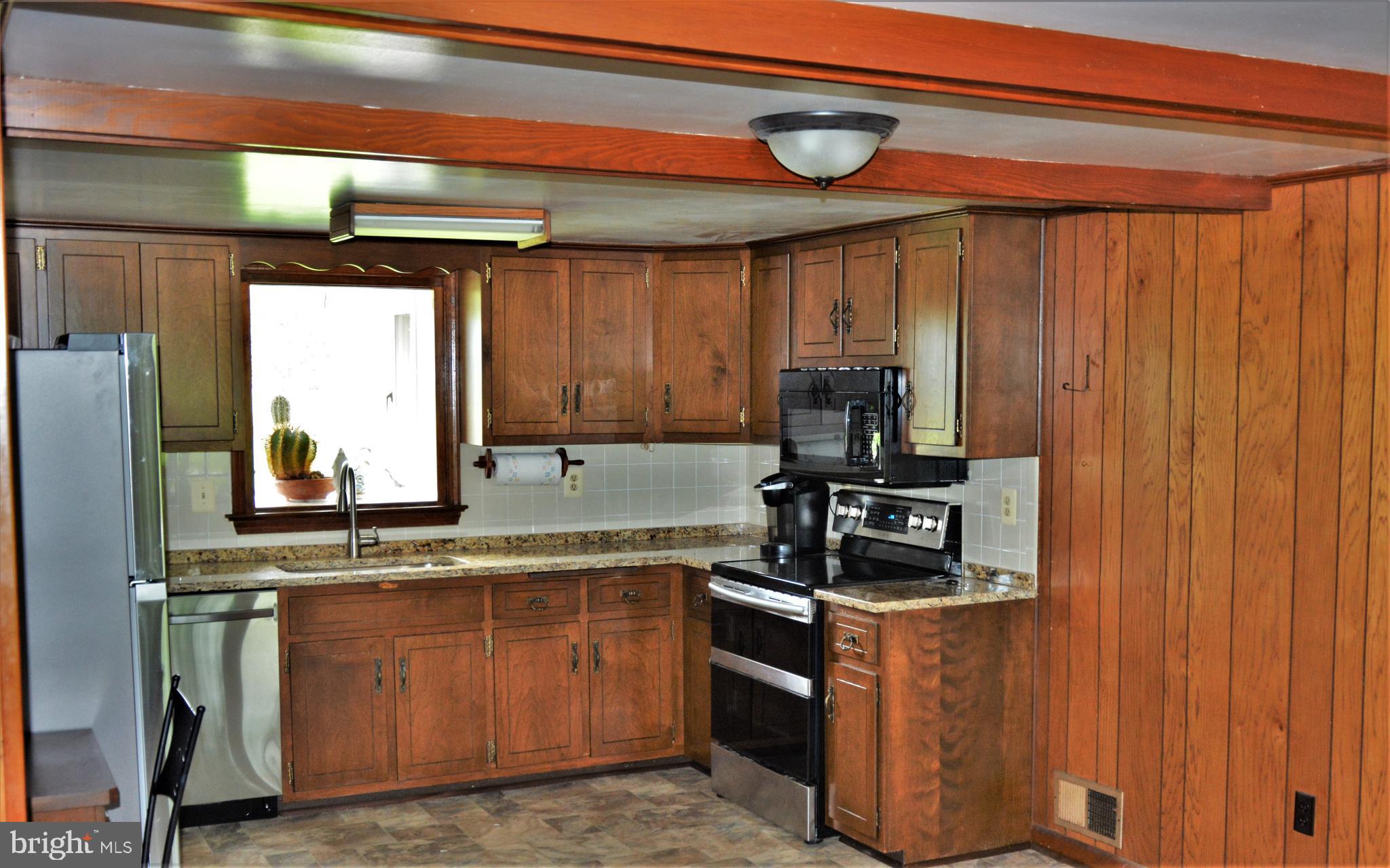 759 Long Corner Road Mount Airy, MD 21771 - Photo 8 of 37 Kitchen