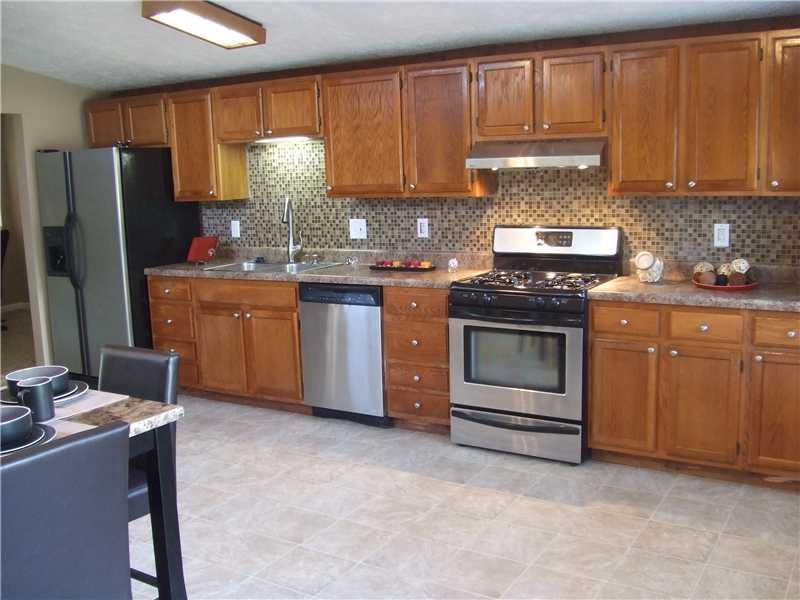 4635 Tincher Road Indianapolis, IN 46221 - Photo 3 of 18 Gallery Image 3