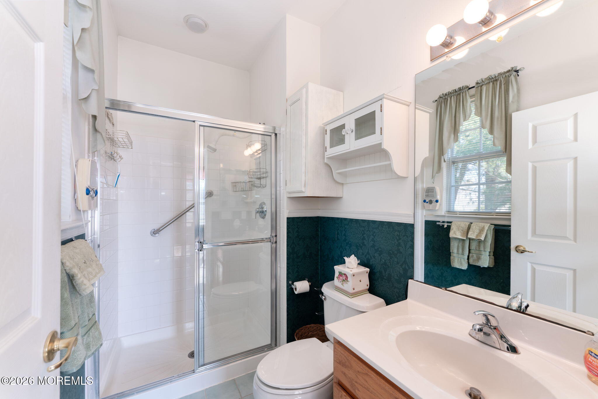 22 Foxwood Road Lakewood, NJ 08701 - Photo 21 of 35 a bathroom with a sink toilet and shower