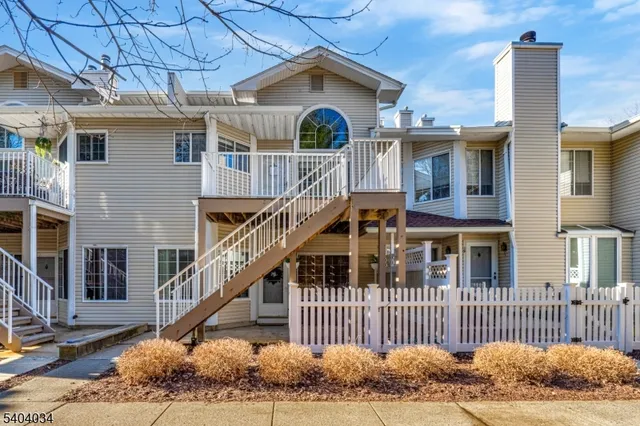 $2,800 | 20 Academy Court, Bedminster, NJ 07921