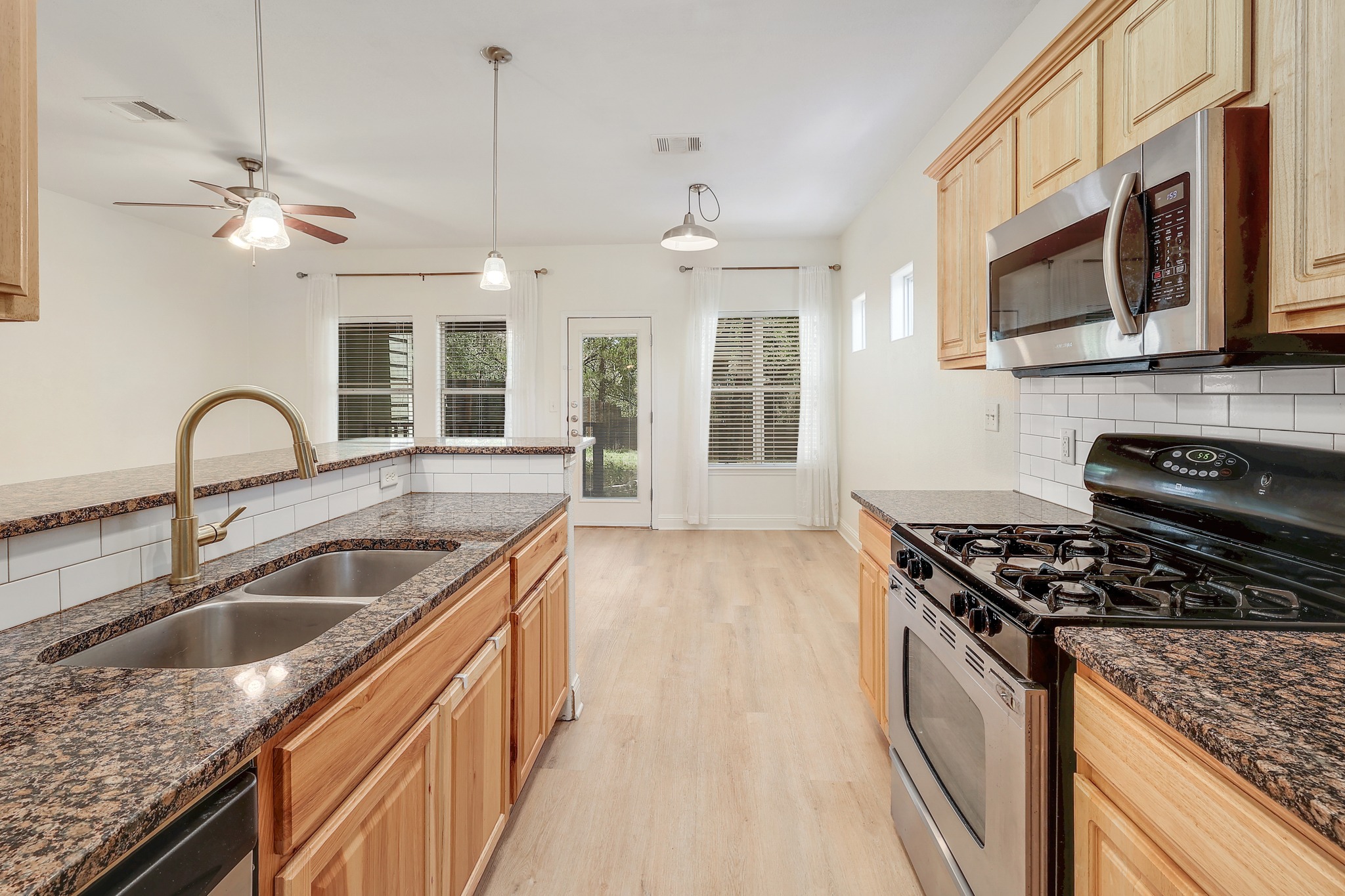 4803 A Pecan Springs Road, Unit B Austin, TX 78723 - Photo 12 of 27