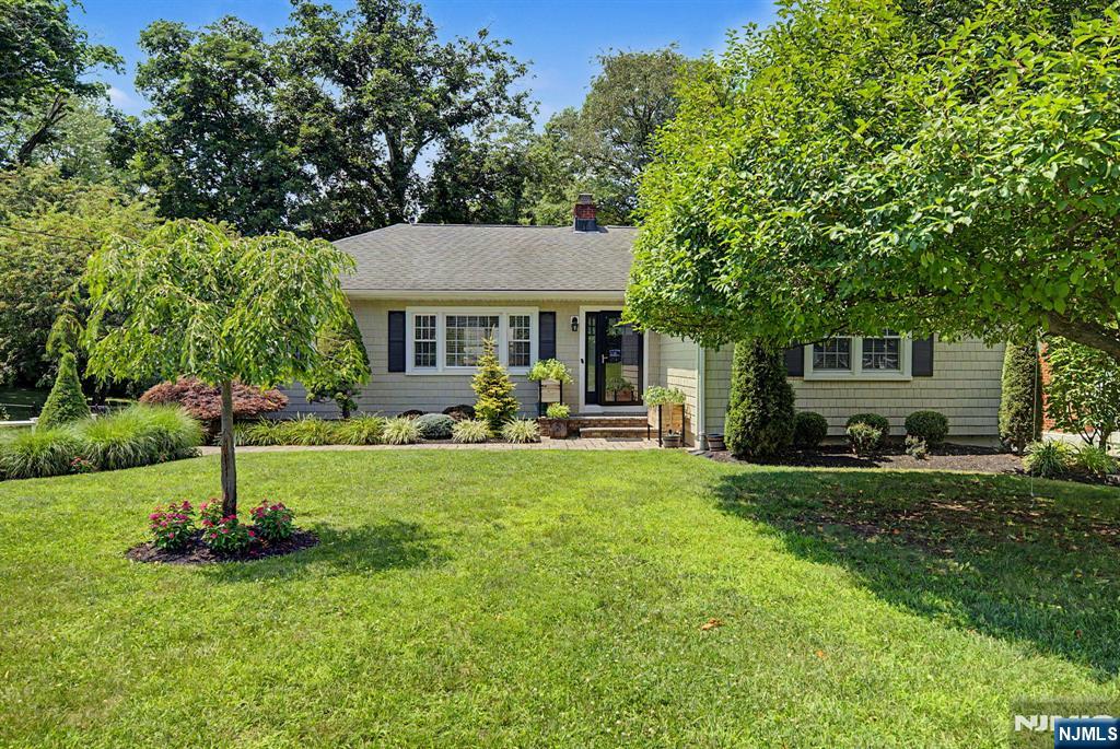 15 Valley Road Denville, NJ 07834 - Photo 1 of 50