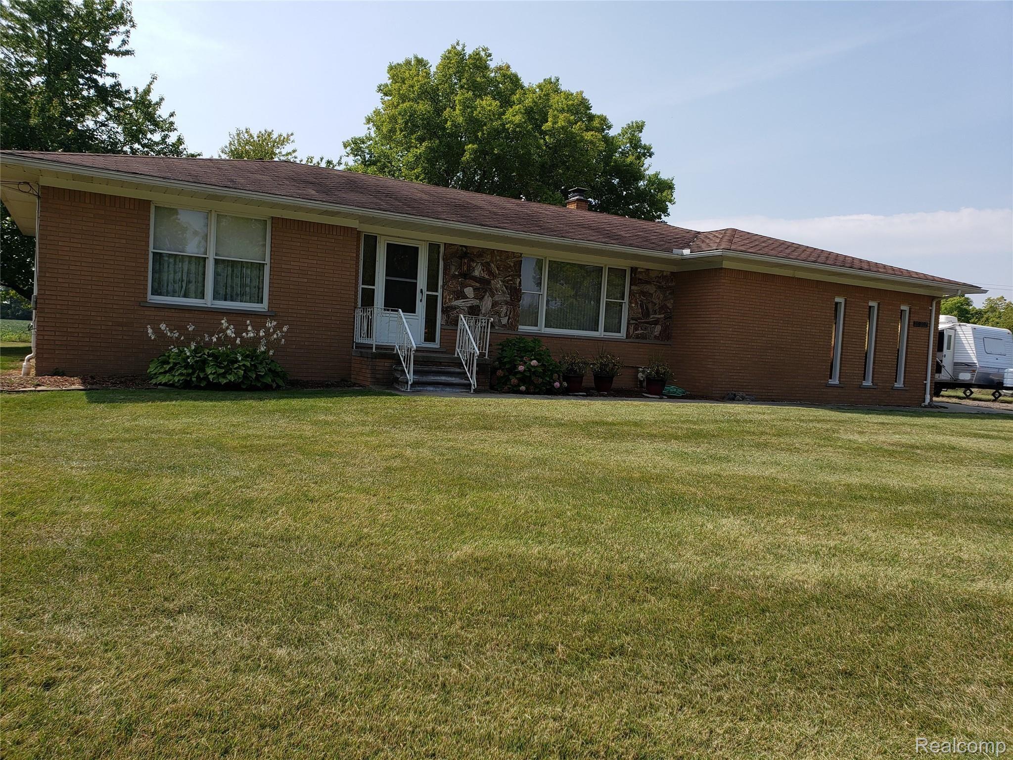 1919 Sandy Creek Road Monroe, MI 48162 - Photo 1 of 22 20190913_130330.jpg
