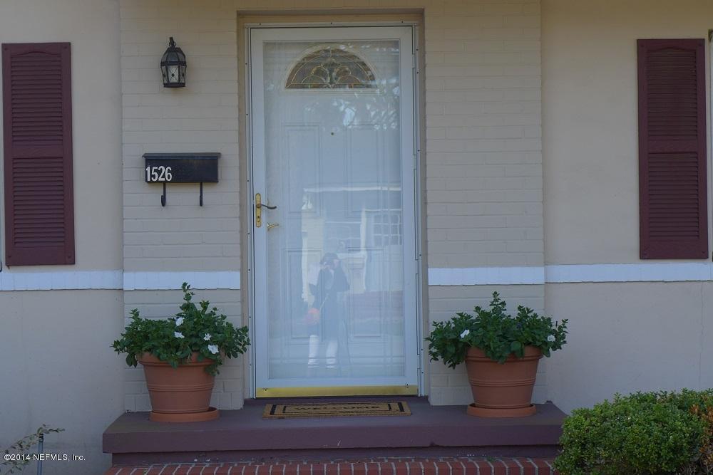 1526 Ridgeland Road Jacksonville, FL 32207 - Photo 3 of 59 Move-in ready!