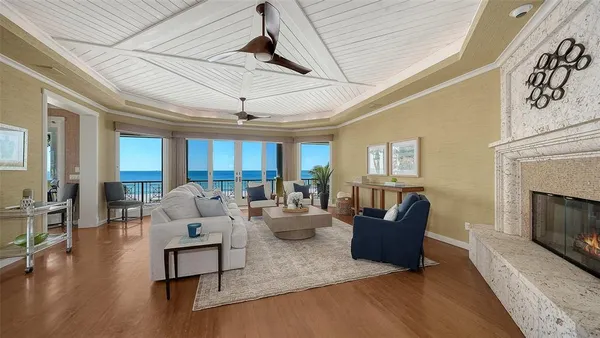 $8,850,000 | 6477 Gulfside Road, Longboat Key, FL 34228