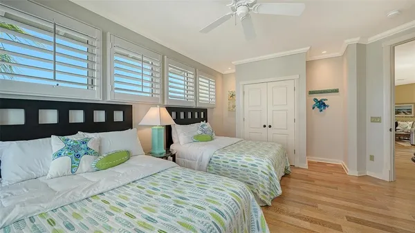 $8,850,000 | 6477 Gulfside Road, Longboat Key, FL 34228