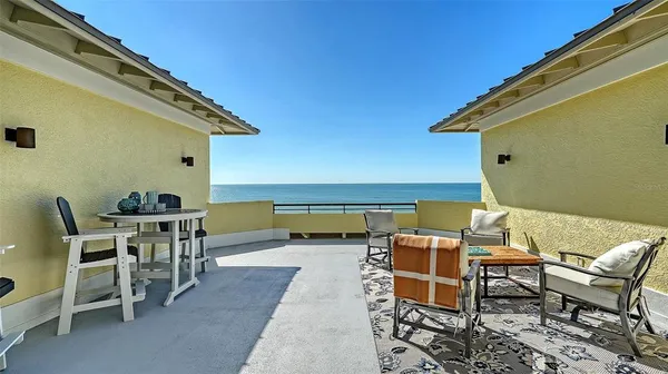 $8,850,000 | 6477 Gulfside Road, Longboat Key, FL 34228