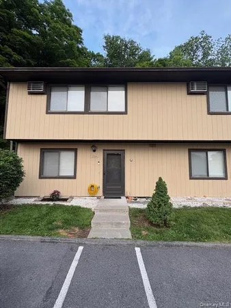 $306,000 | 3601 Chelsea Cove South, Hopewell Junction, NY 12533