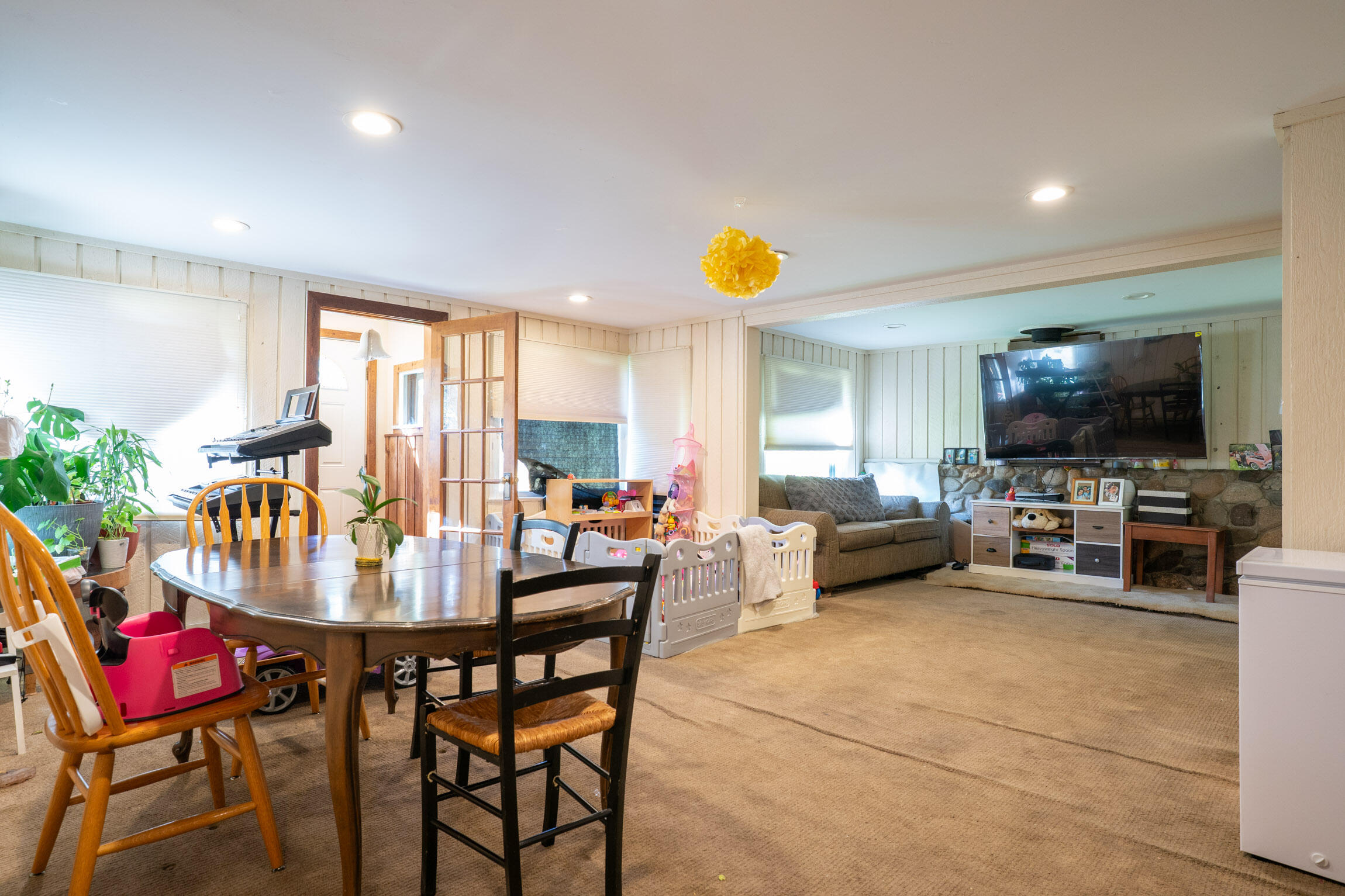 115 Pine Street Hailey, ID 83333 - Photo 3 of 16 Dining Living Area