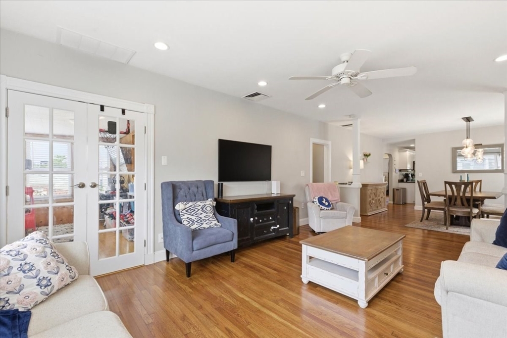 191-193 Cornell Street, Unit 2 Boston, MA 02131 - Photo 3 of 40