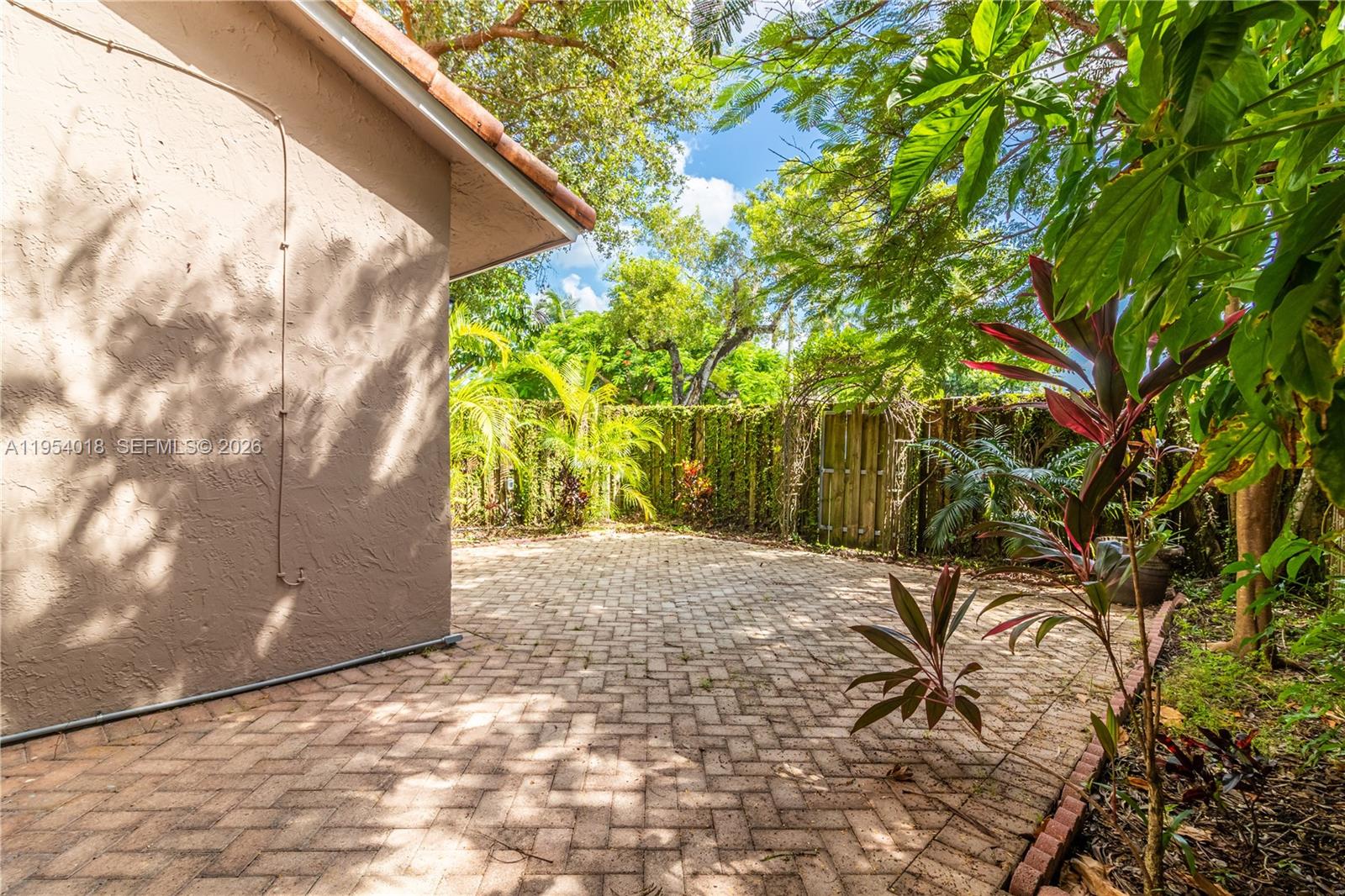 11668 Southwest 91st Terrace, Unit 11668 Miami, FL 33176 - Photo 6 of 39