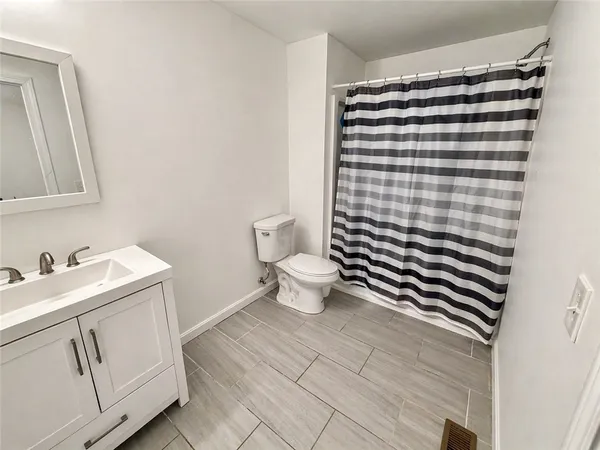 $2,700 | 35 Douglas Avenue, Unit 35, Providence, RI 02908