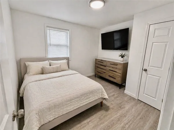 $2,700 | 35 Douglas Avenue, Unit 35, Providence, RI 02908