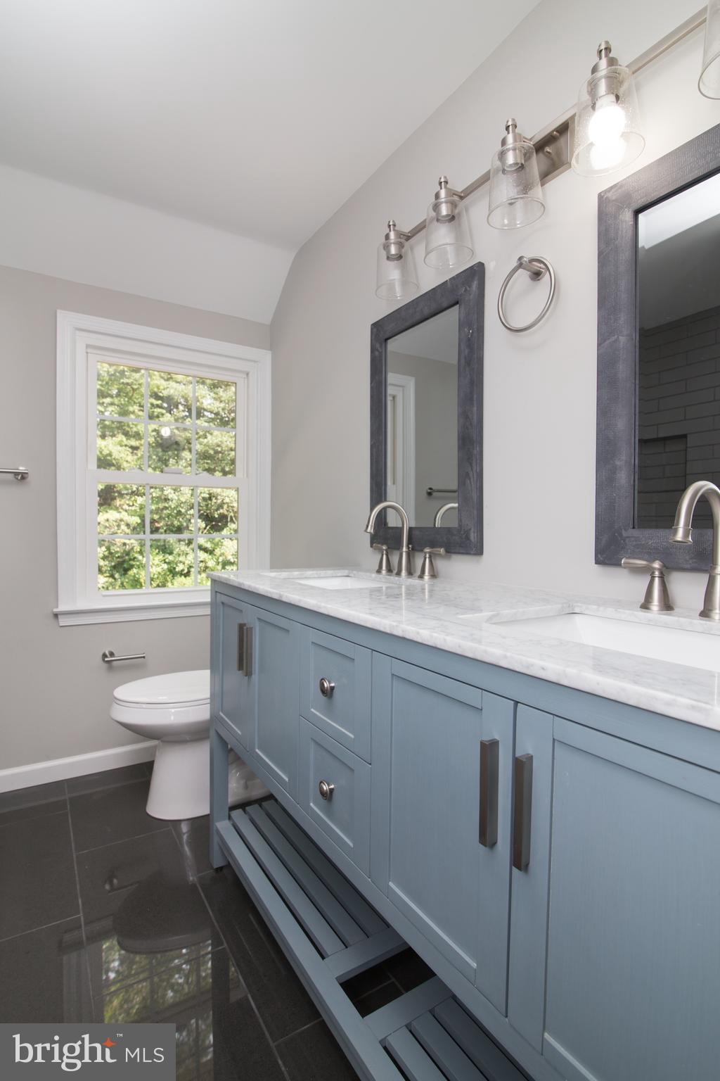 12 Signal Hill Road Cherry Hill, NJ 08003 - Photo 3 of 35 Gallery Image 3