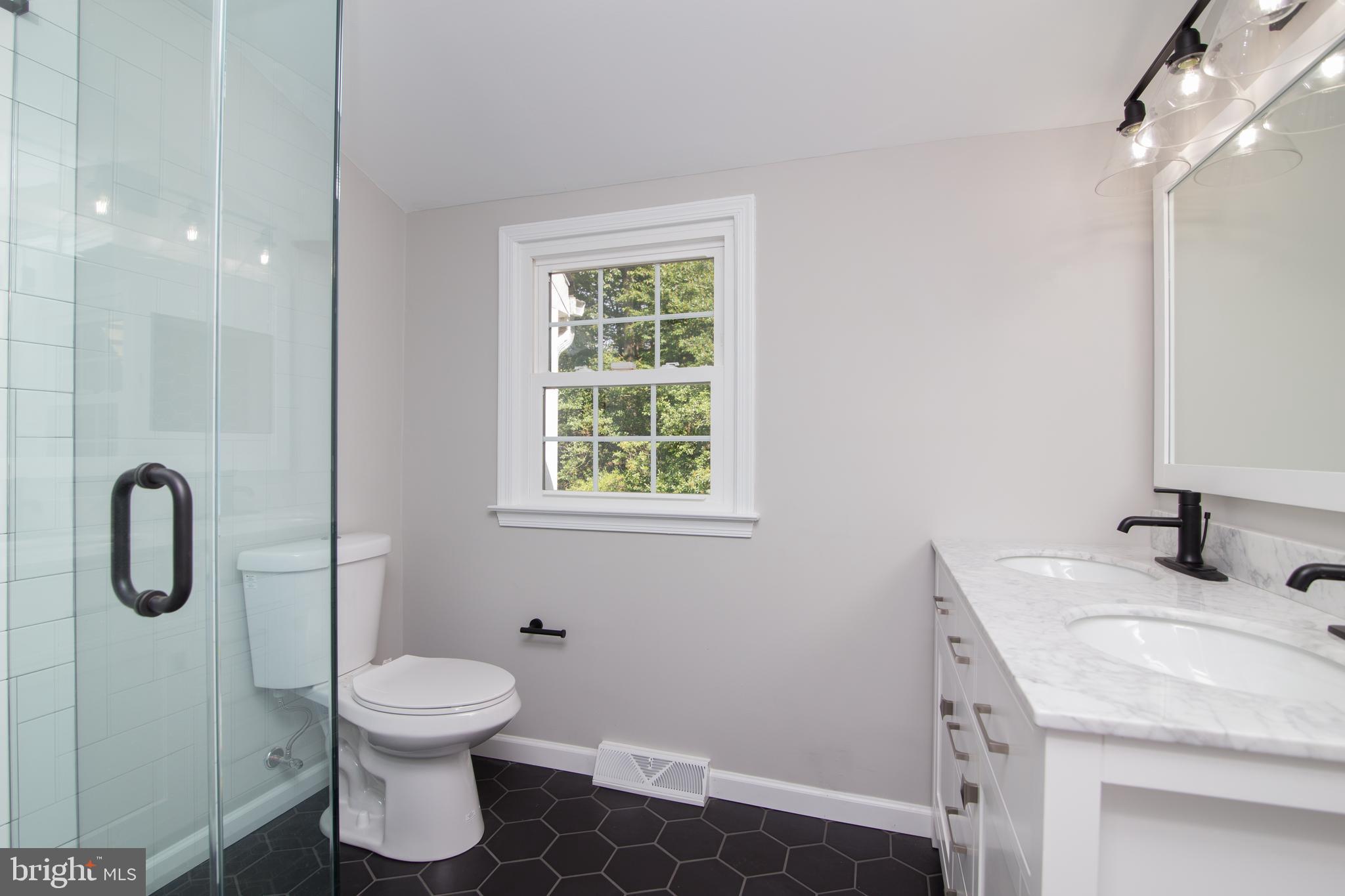 12 Signal Hill Road Cherry Hill, NJ 08003 - Photo 10 of 35 Gallery Image 10