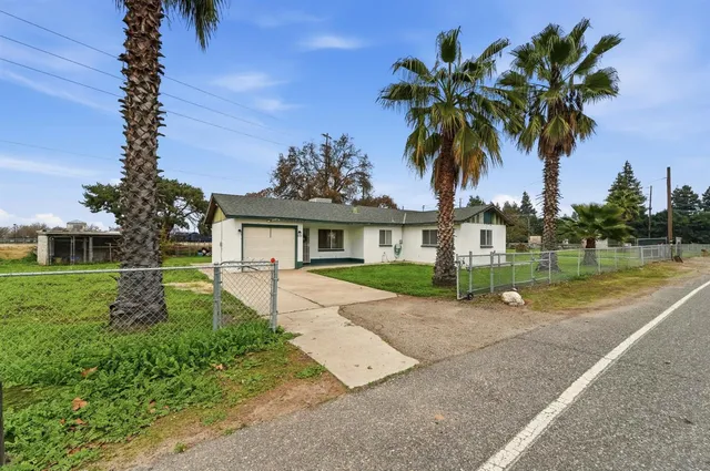 $450,000 | 4529 East Briggsmore Avenue, Modesto, CA 95355