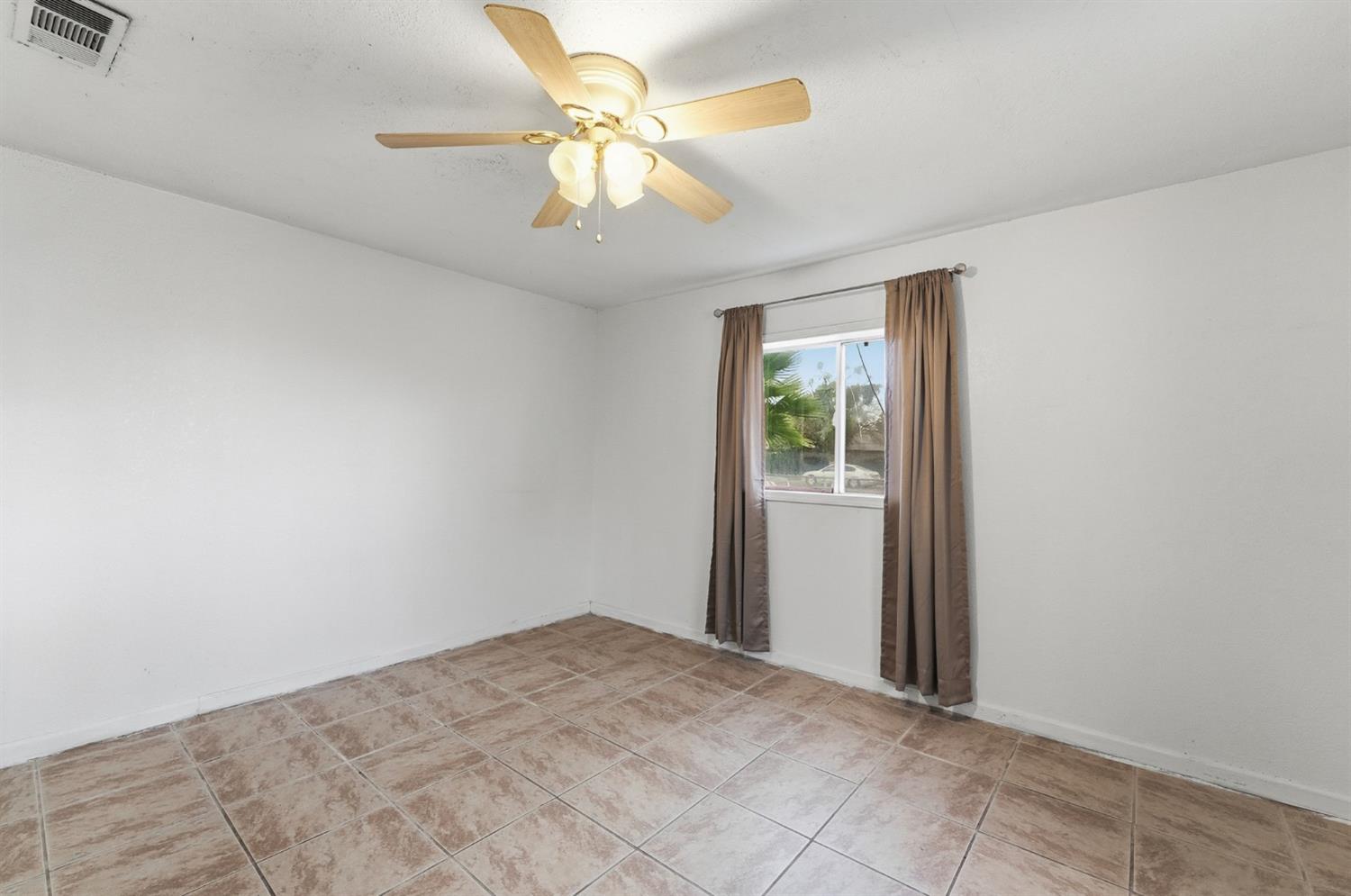 4529 East Briggsmore Avenue Modesto, CA 95355 - Photo 27 of 30