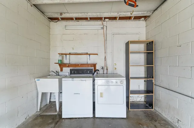 $450,000 | 4529 East Briggsmore Avenue, Modesto, CA 95355