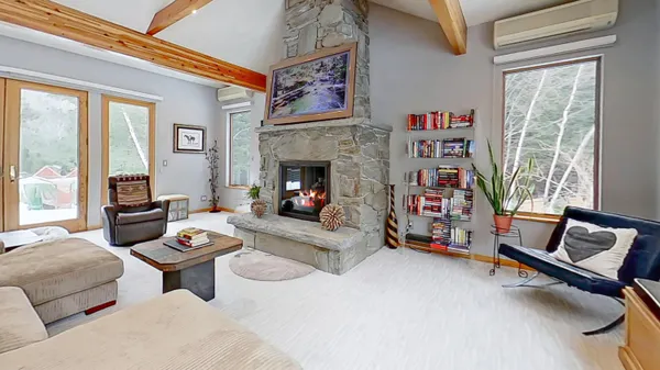 $1,395,000 | 291 Molyneaux Road, Camden, ME 04843