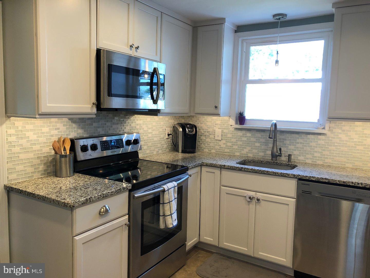 308 Hampton Road Hatboro, PA 19040 - Photo 6 of 24 Kitchen