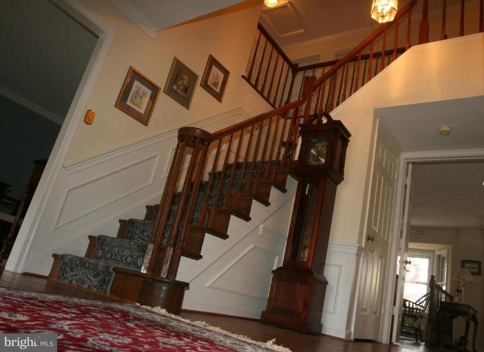 9121 Scott Street Springfield, VA 22153 - Photo 21 of 28 Staircase