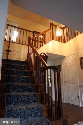 9121 Scott Street Springfield, VA 22153 - Photo 22 of 28 Staircase