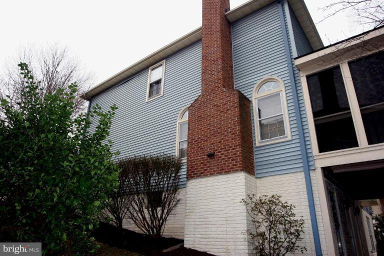 9121 Scott Street Springfield, VA 22153 - Photo 23 of 28 Exterior #4