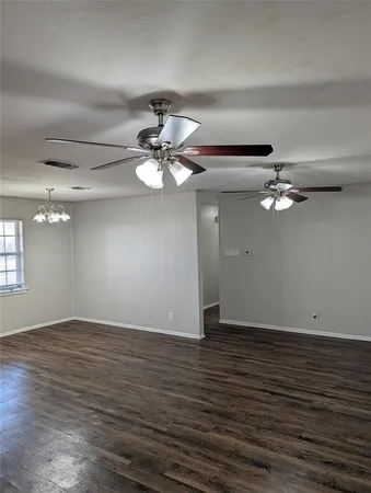 $1,950 | 1001 West Main Street, Crowley, TX 76036